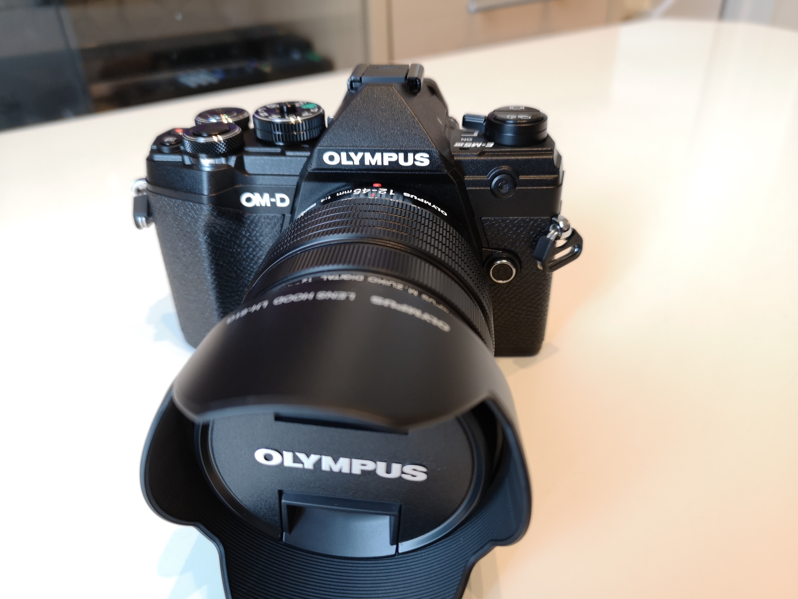 レビュー】OLYMPUS OM-D E-M5 MarkⅢ + M.ZUIKO 12-45mm F4.0